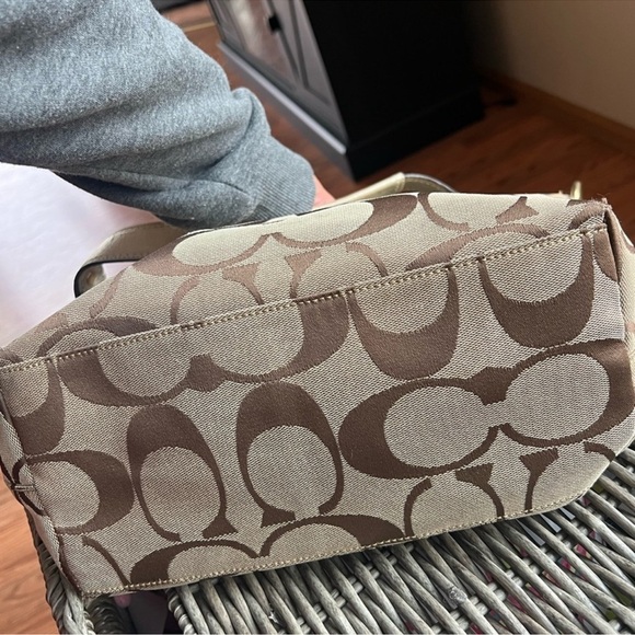 Coach Brown and Tan Women's Bag - Picture 5 of 12
